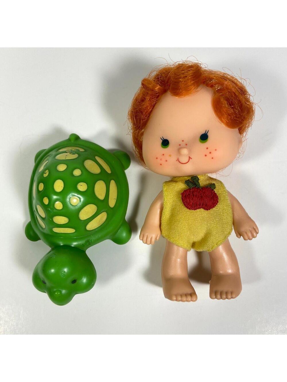4” 1980s Kenner Strawberry Shortcake Apple Dumplin’ Doll W/ Pet Tea Time Turtle